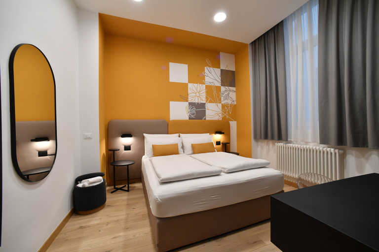 Bedroom 3, House of Bruno - Only self check-in, Trento