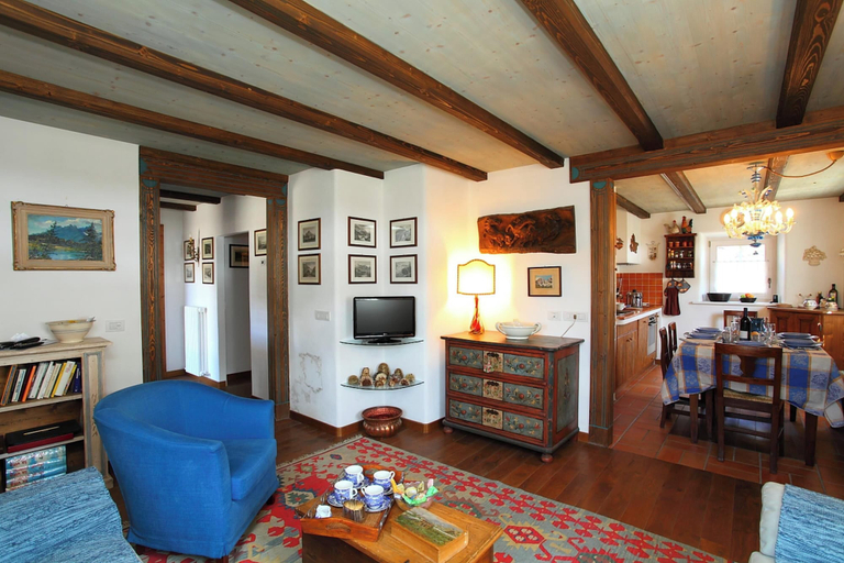 Others 5, Chalet San Valentino, Sondrio