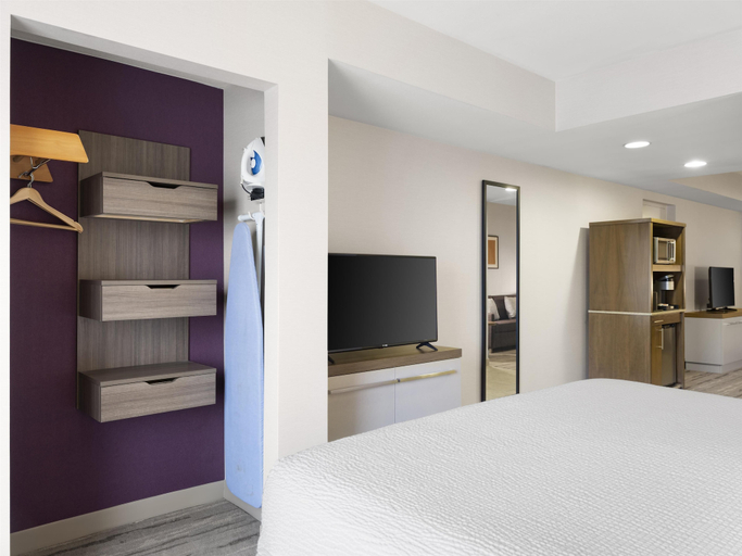 Bedroom 3, Hilton Garden Inn Albuquerque Airport, Bernalillo