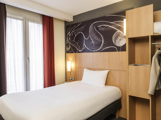 Bedroom 4, ibis Paris Vaugirard Porte de Versailles, Paris