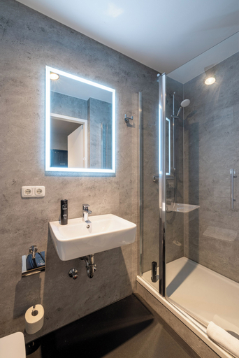 Bathroom 5, mk | hotel stuttgart, Stuttgart