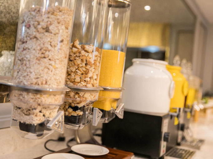 Food & Drinks 5, Mercure Changchun Hengxing, Changchun