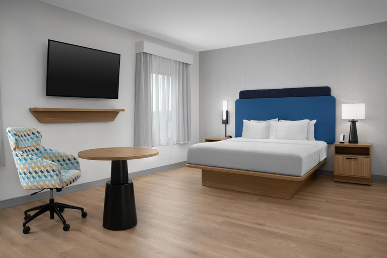 Bedroom 3, Hampton Inn & Suites Tupelo/Barnes Crossing, Lee