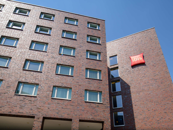 Exterior & Views 2, ibis Hamburg Alsterring, Hamburg