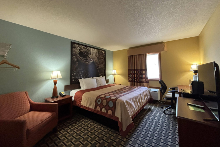 Bedroom 3, Super 8 by Wyndham Staunton, Macoupin