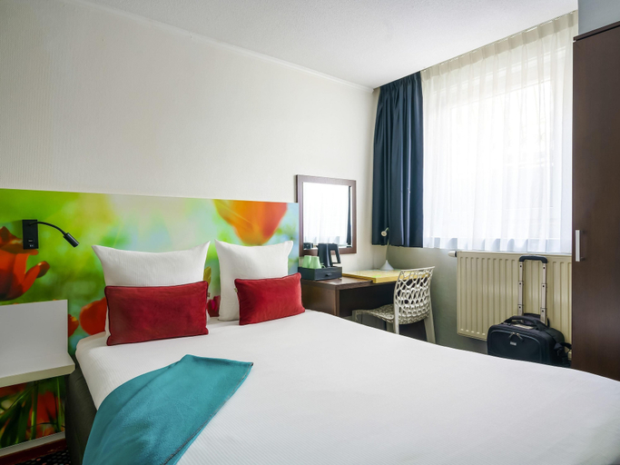 Bedroom 4, ibis Styles Amsterdam City, Amsterdam