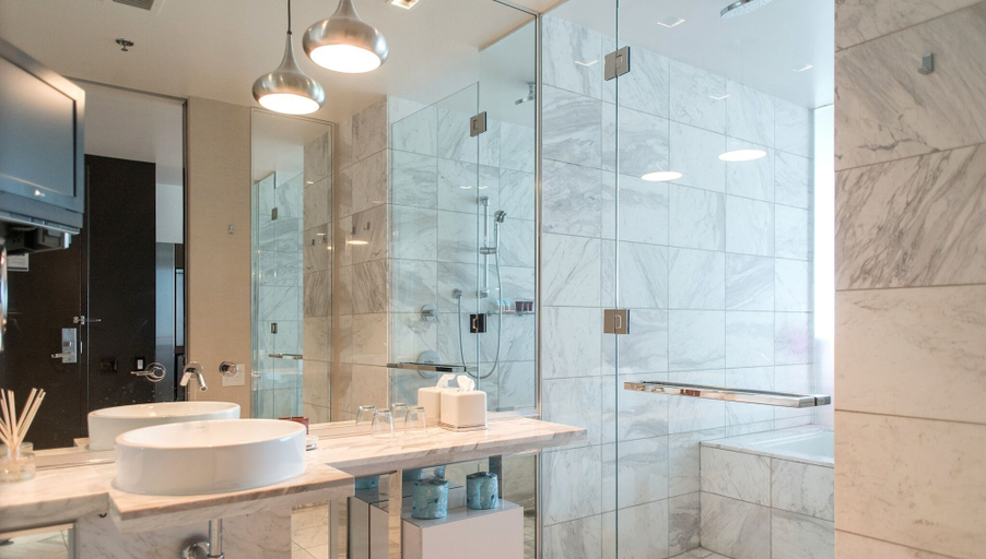 Bathroom 4, Luxury Suites at the Palms, Clark