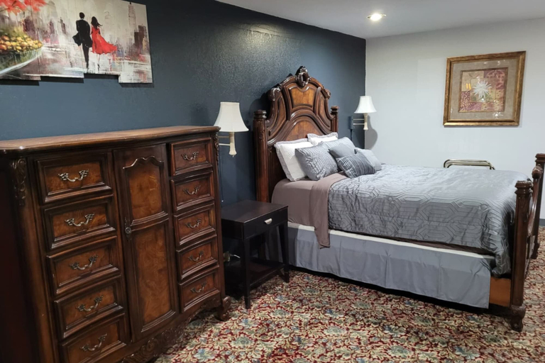Bedroom 2, Coratel Inn & Suites by Jasper Hutchinson, Reno