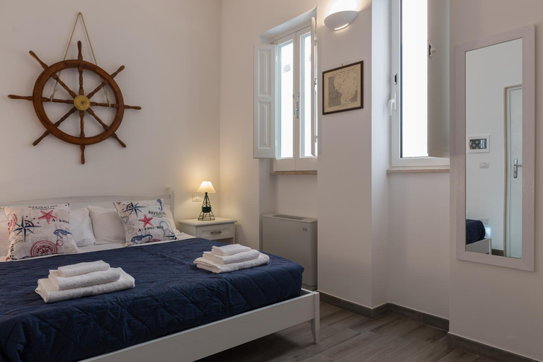 Others 4, B&B Rotta Mediterranea, Bari