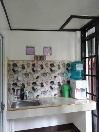 Others 5, Gracia's Transient House, Polillo