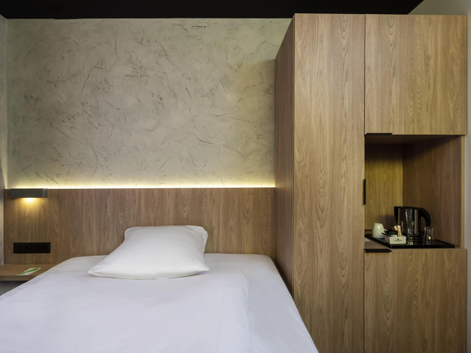 Bedroom 3, ibis Styles Dresden Neustadt, Dresden