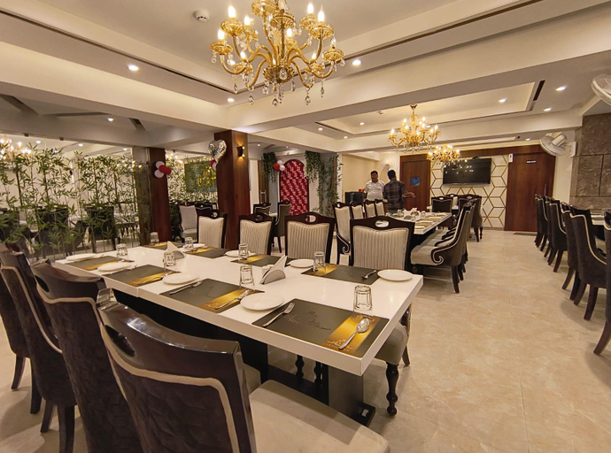 Food & Drinks 3, Hotel Lavish inn, Kota