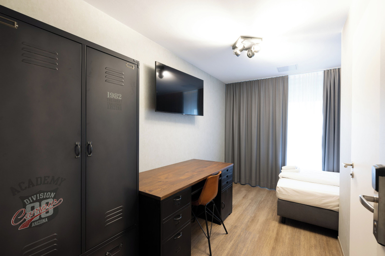 Bedroom 4, mk | hotel stuttgart, Stuttgart