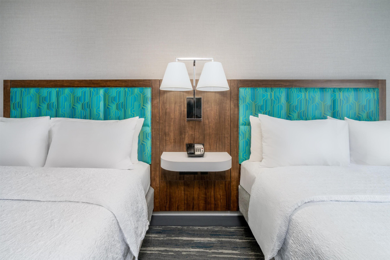 Bedroom 3, Hampton Inn Sheridan, Sheridan