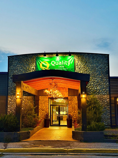 Exterior & Views 2, Quality Inn Fort Frances, Rainy River