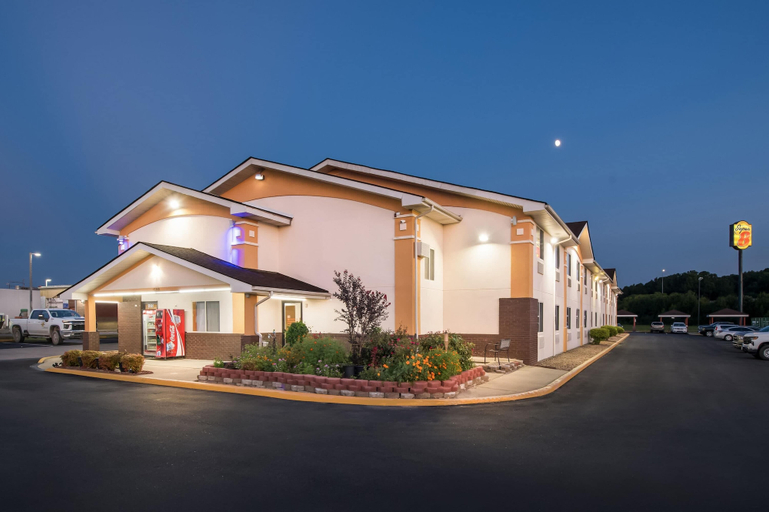 Exterior & Views 1, Super 8 by Wyndham Franklin, Franklin