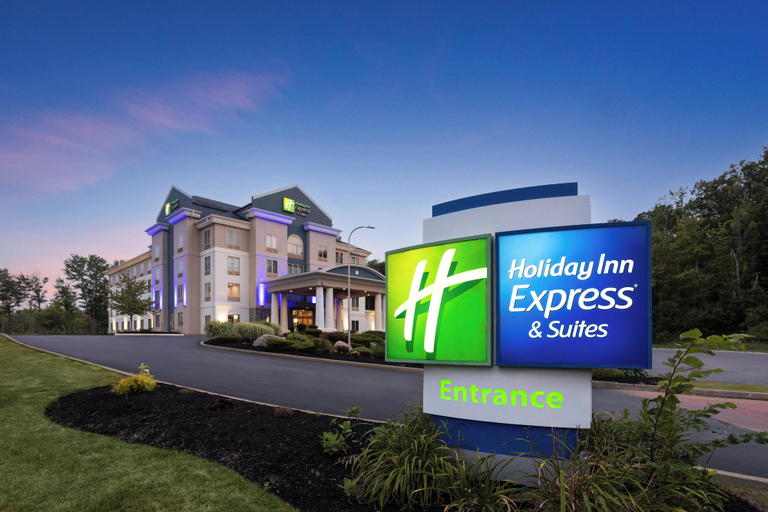Exterior & Views 2, Holiday Inn Express & Suites HAMBURG by IHG, Erie