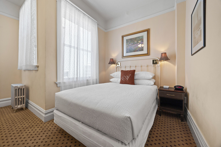 Bedroom 3, The Andrews Hotel, San Francisco