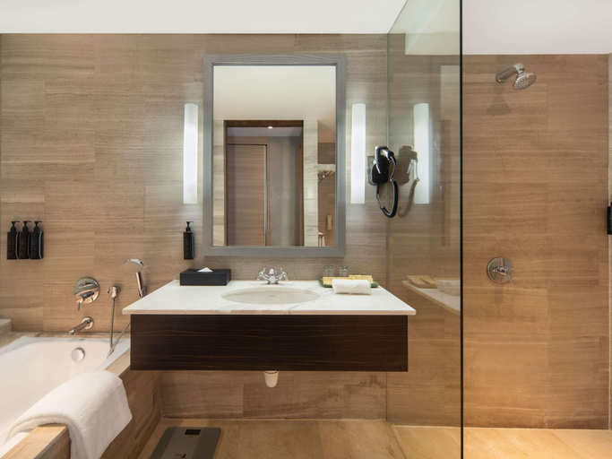 Bathroom 5, Grand Mercure Singapore Roxy, Singapore