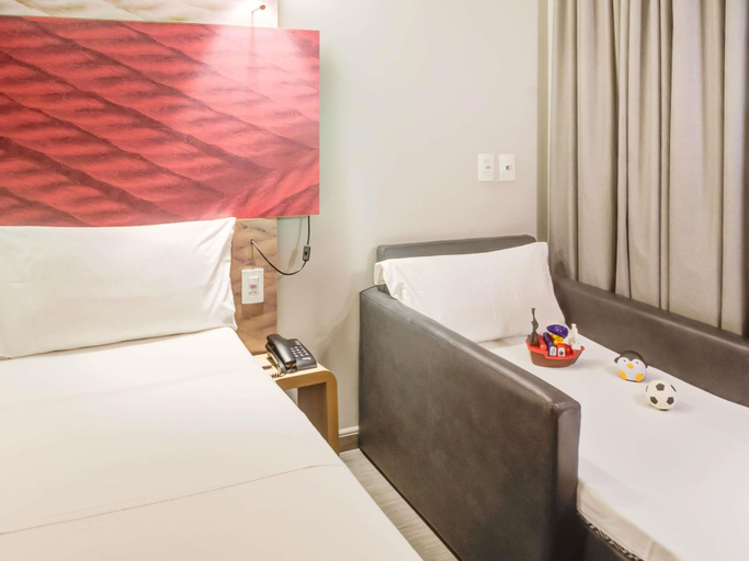 Bedroom 2, Ibis Paranagua, Paranaguá