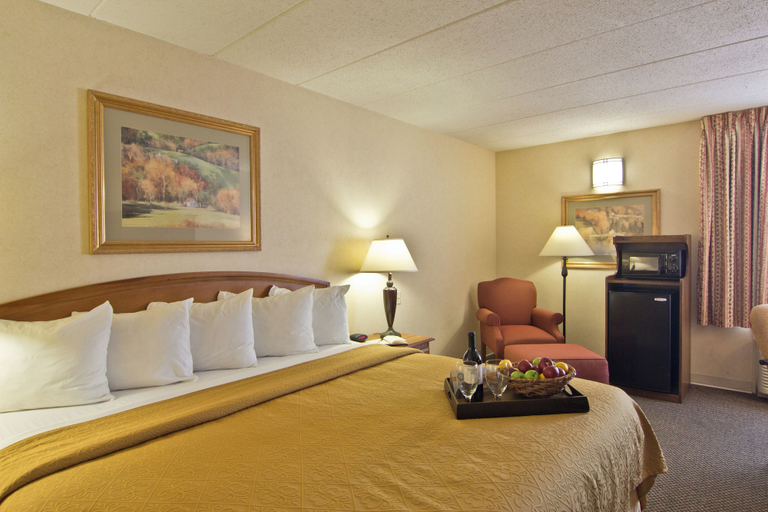 Bedroom 3, Quality Inn Chillicothe, Ross