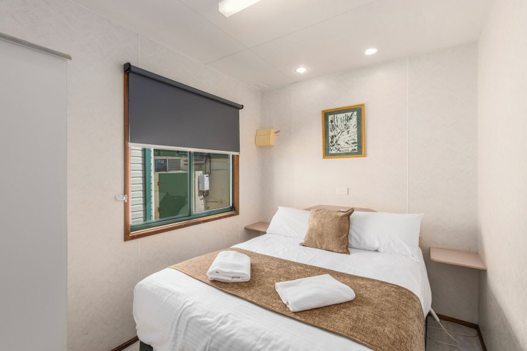 Bedroom 3, Ingenia Holidays Eden Beachfront, Bega Valley