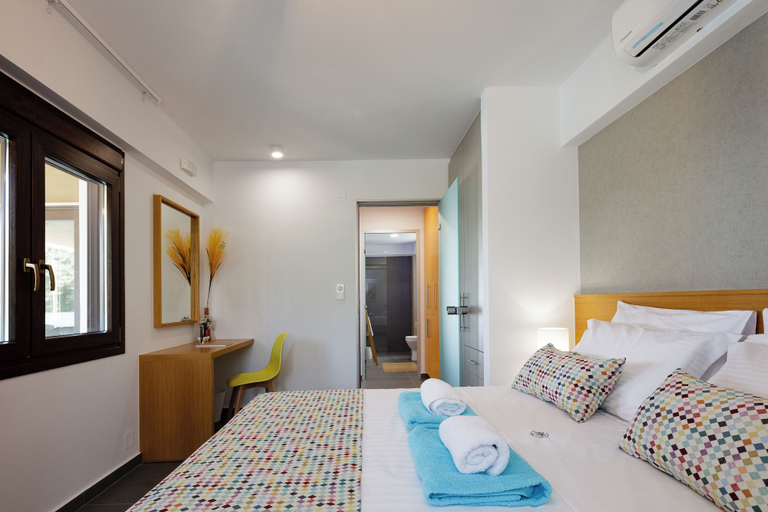 Bedroom 2, Coconut Palm Paradise, Crete