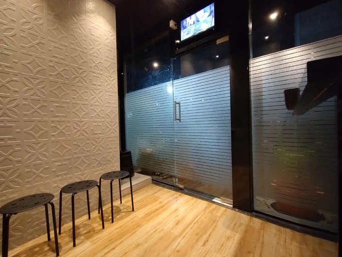 Others 5, Hotel Eros - Near Airport T2, Mumbai Suburban