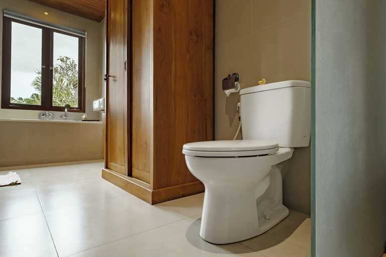 bathroom 6