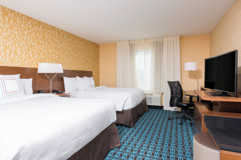 Bedroom 2, Fairfield Inn & Suites by Marriott Indianapolis Fishers, Hamilton