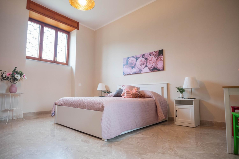 Others 2, Il vicolo suite rooms, Salerno