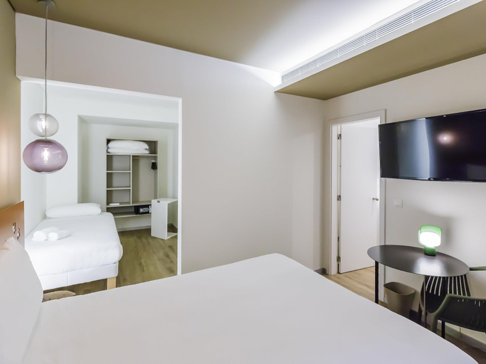 Bedroom 3, ibis Styles Lisboa Centro Marquês de Pombal, Lisbon