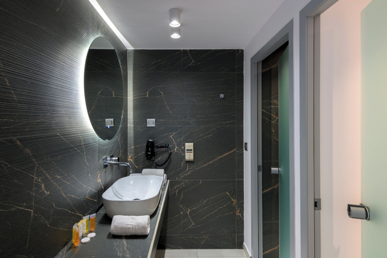 Bathroom 4, Avra Beach Resort Hotel & Bungalows - All Inclusive, South Aegean