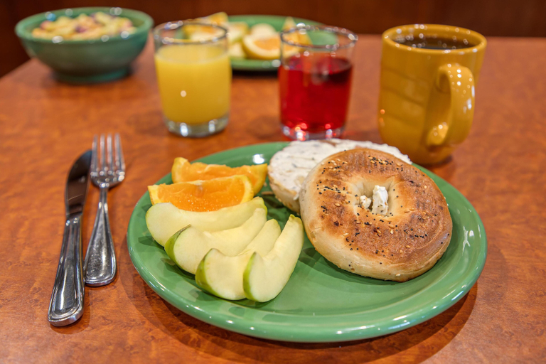 Food & Drinks 5, Best Western Plus Service Inn & Suites, Division No. 2