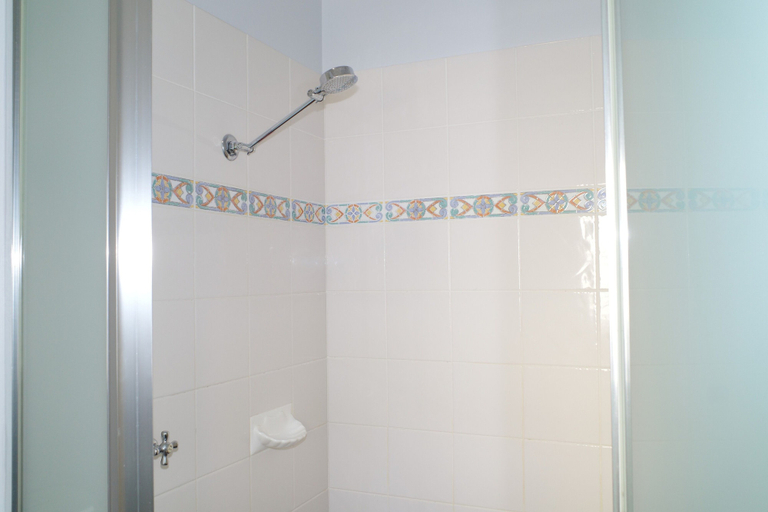 Bathroom 5, Port Macquarie Hotel, Port Macquarie-Hastings - Pt A