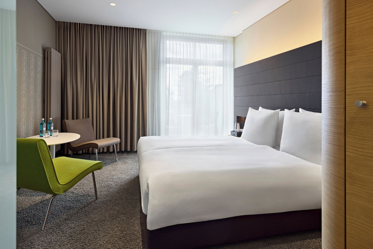 Bedroom 4, Dorint Parkhotel Jordanbad Biberach an der Riß, Biberach