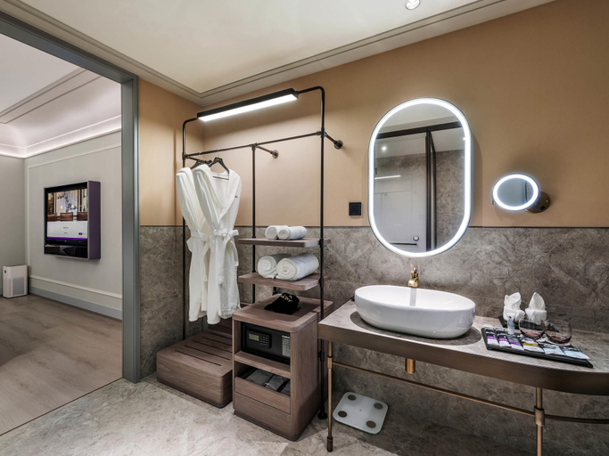 Bathroom 4, Mercure Lanzhou Downtown, Lanzhou