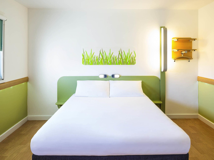 Bedroom 3, ibis budget Leicester, Leicestershire