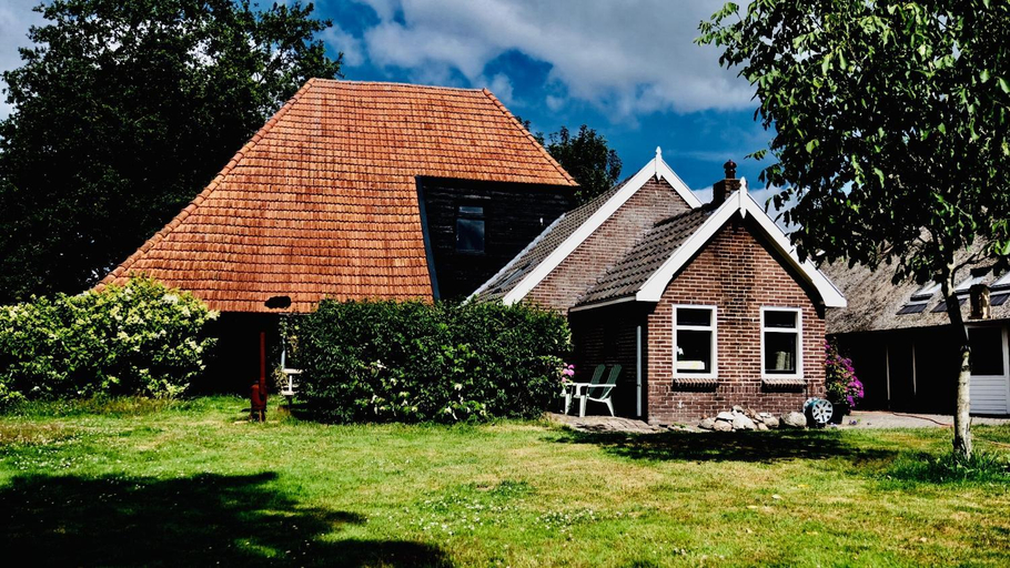 Others 5, Onder de Appelboom, Midden-Drenthe