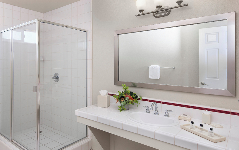 Bathroom 5, Cambria Landing Inn & Suites, San Luis Obispo