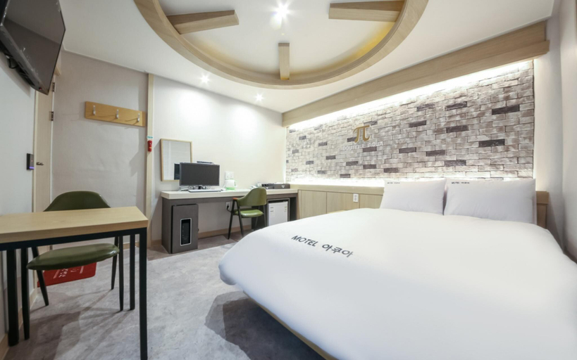 Bedroom 2, Jeongeup Aqua, Jeongeup