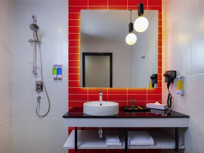 Bathroom 5, ibis Styles Mandalay Centre, Mandalay