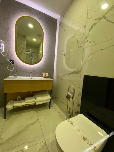 Bathroom 5, Lal Azure Alacati, Çeşme
