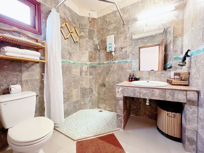 Bathroom 3, Little Muine Cottage, Phan Thiết