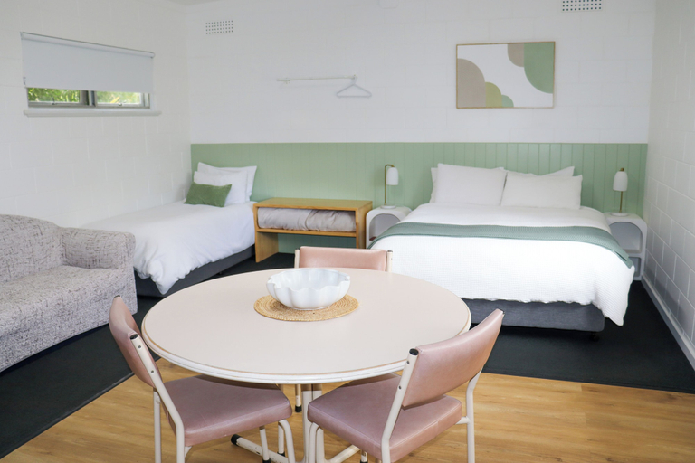 Bedroom 3, Modra's Apartments, Tumby Bay