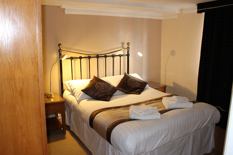 Bedroom 5, The Falcon Inn, Cambridgeshire