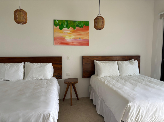 Bedroom 2, Karahe Beach Hotel, Aguirre