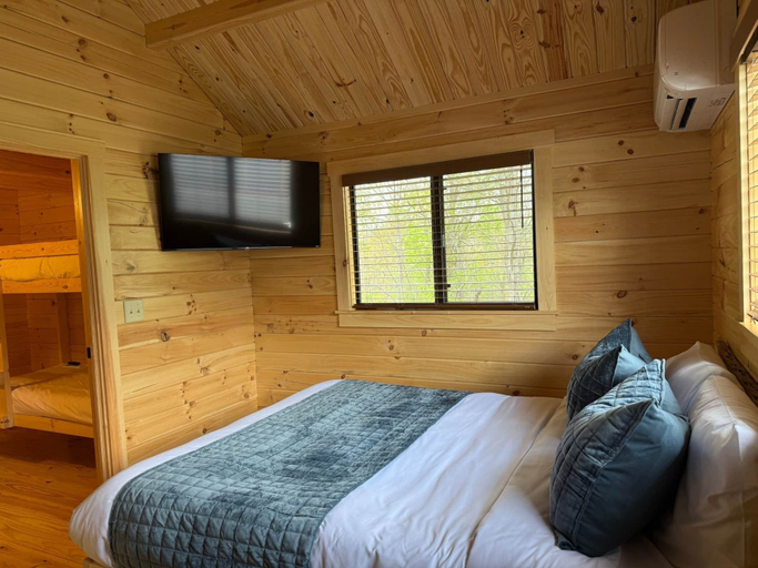Room 5, Windham NY Escape, Greene