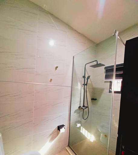Bathroom 3, Victia Suite and Lounge, IjebuOde