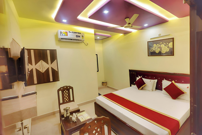 Bedroom 2, Hotel Pragati palace, Mathura